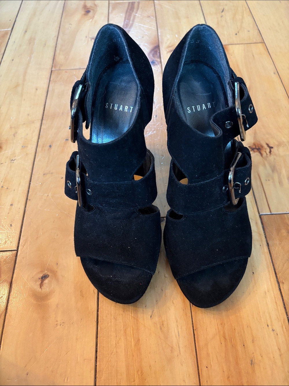 Stuart Weizman - Black Suede Buckle Sandals - Women's